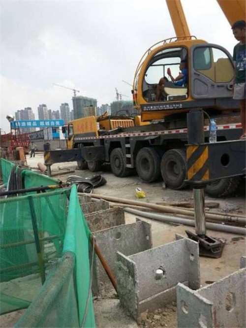 西宁市随车吊与随车起重运输车有什么区别?