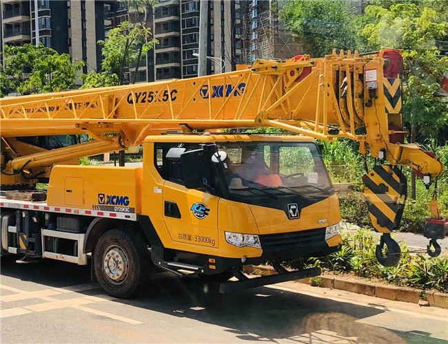 西宁市大件设备吊装租赁吊车