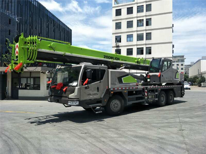 西宁市随车吊师傅告诉你租赁随车吊车如何区分吨位